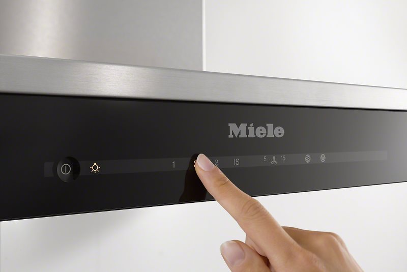 Comment connecter la hotte de la cuisine à la ventilation: un guide de travail