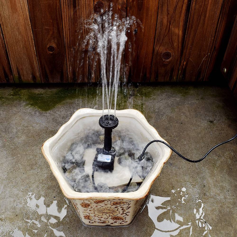 Pompes pour fontaines et cascades : types, comment choisir, installation et raccordement