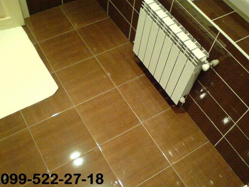 Comment cacher les tuyaux dans la salle de bain: un aperçu des meilleures façons de masquer le pipeline