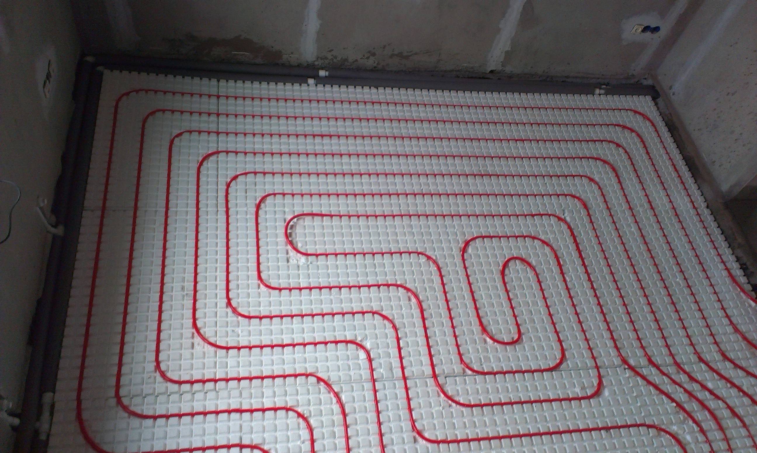 Isolation pour chauffage au sol - variétés, avantages et inconvénients