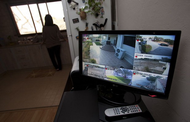 Vidéosurveillance à faire soi-même pour une maison privée: conception + règles d'installation