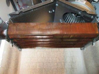 Rinçage de l'échangeur de chaleur de la chaudière à gaz: méthodes de nettoyage et moyens d'élimination des dépôts minéraux