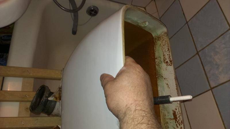 Installation de toilettes à faire soi-même: caractéristiques d'installation de cuvettes de toilettes de différentes conceptions