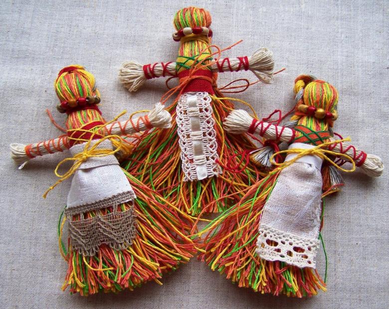 Astuces de pays à faire soi-même à partir de matériaux improvisés: idées créatives et astuces pour la fabrication