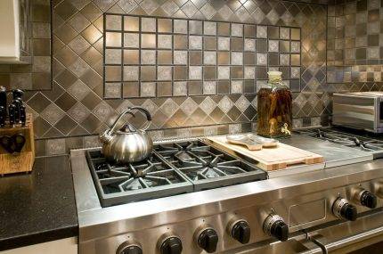 Pourquoi un réchaud à gaz avec une bonbonne de propane fume : principales pannes et recommandations d'élimination