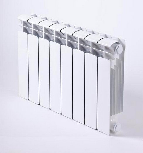 Radiateurs de chauffage verticaux : types + avantages et inconvénients + aperçu de la marque