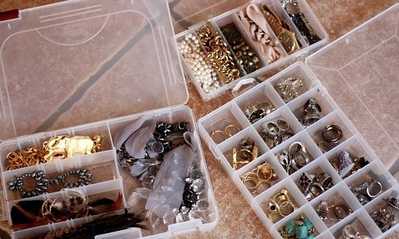 Comment stocker des bijoux à la maison, les meilleures façons et les erreurs