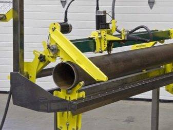 Équipement de coupe de tuyaux: types d'outils et caractéristiques de leur application