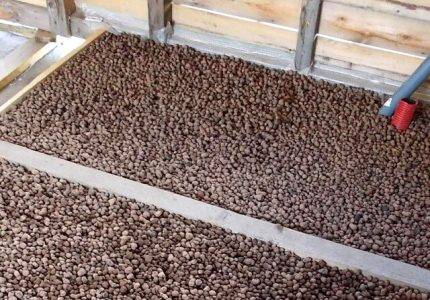 Isolation des sols en bois : technologies d'isolation populaires + conseils d'experts