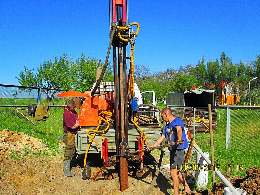 Comment forer un puits de vos propres mains expérience personnelle, principes, vidéo