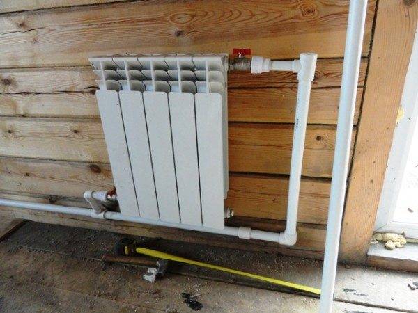 Raccordement d'un radiateur de chauffage à un système bitube : choisir la meilleure option de raccordement