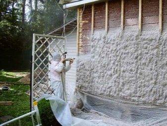 Types et choix d'isolation pour les murs de la maison à l'extérieur