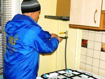 Tuyaux à gaz pour cuisinières à gaz: variétés, comment choisir et se connecter