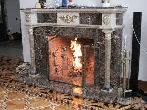 Foyers électriques à effet feu vif