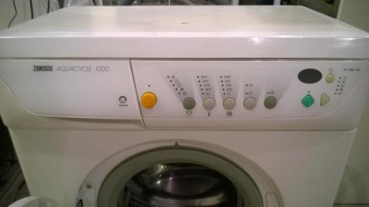 La machine à laver Zanussi ZWS185W ne puise pas d'eau: causes et dépannage