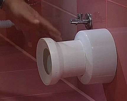 Comment installer une toilette sur un carrelage: un aperçu des meilleures façons et des nuances techniques