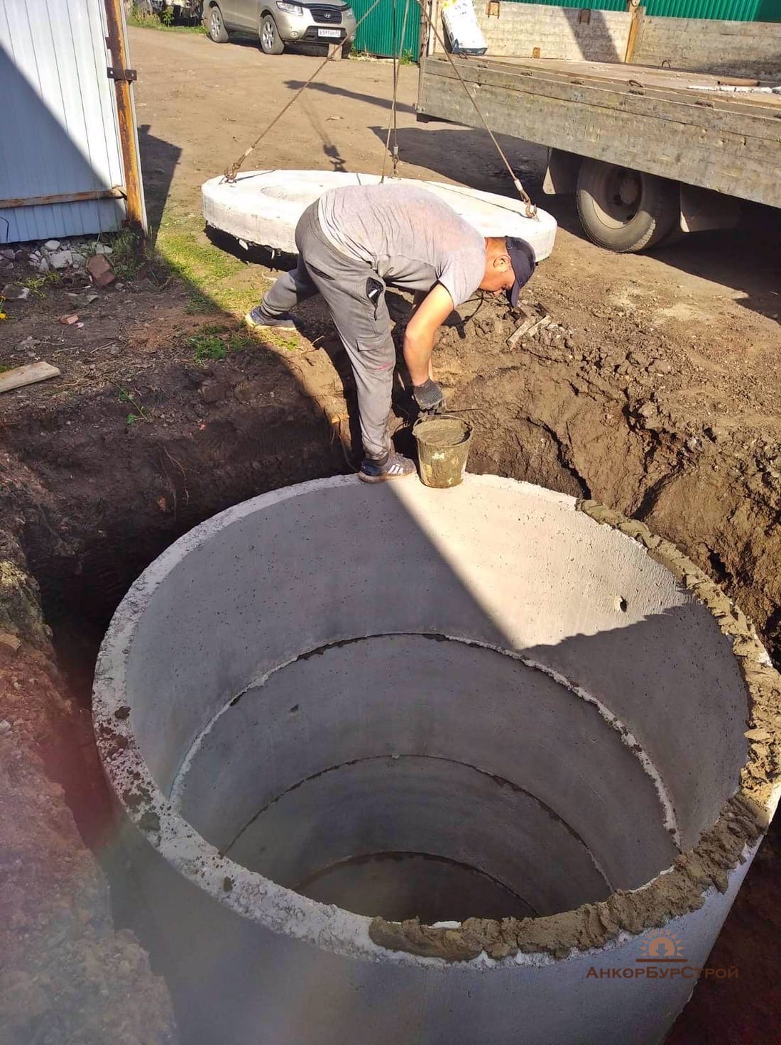 Puisard en plastique: types de conteneurs, installation, avantages et inconvénients