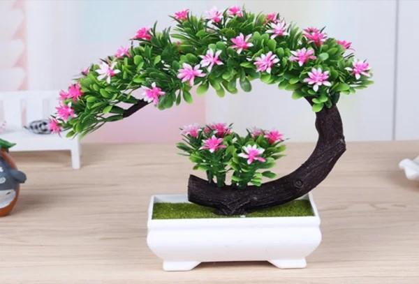 Signes et superstitions : peut-on garder ou offrir des fleurs artificielles à la maison ?