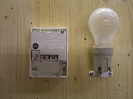 Schéma de câblage d'un relais photoélectrique pour l'éclairage public : installation à faire soi-même