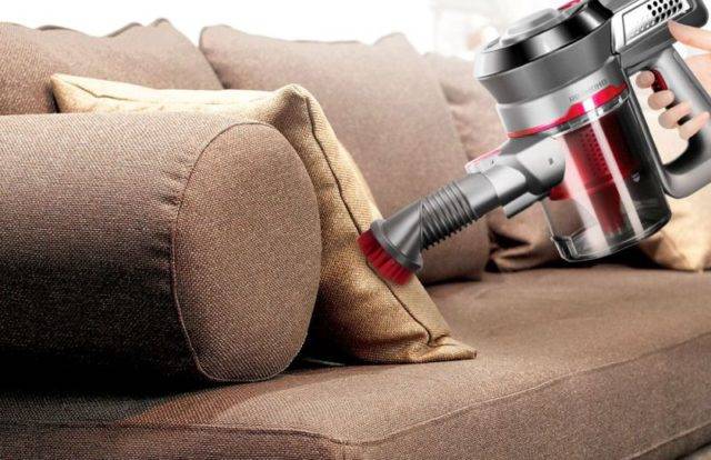 Aspirateurs à main pour la maison sur batterie : top 10 + conseils pour choisir