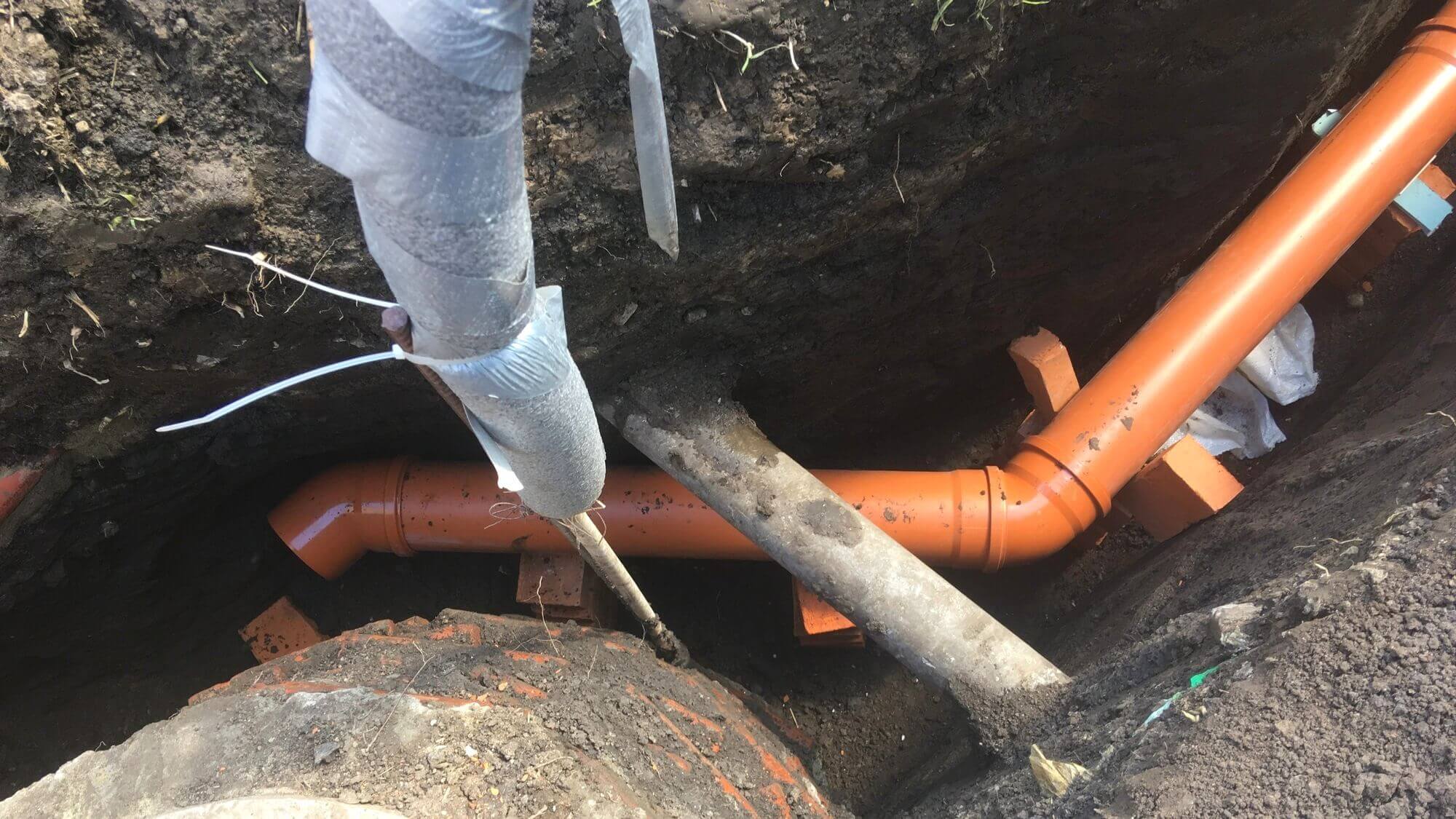 Pose des canalisations d'égout: règles de pose, isolation