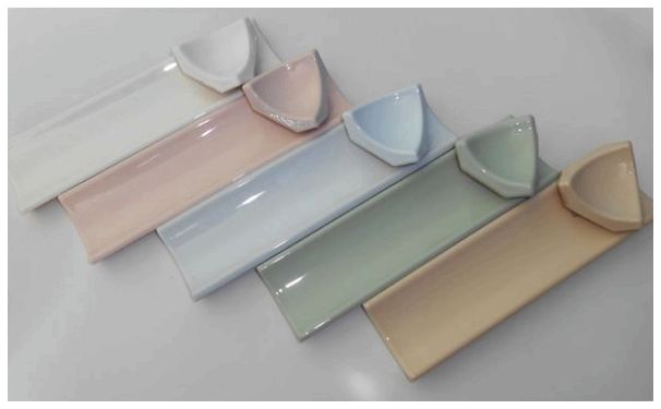 Comment coller une bordure sur une baignoire : analyse des règles de pose + notice de pose