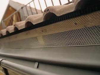 Ventilation de faîtage : types + guide d'installation pour faîtières et aérateurs