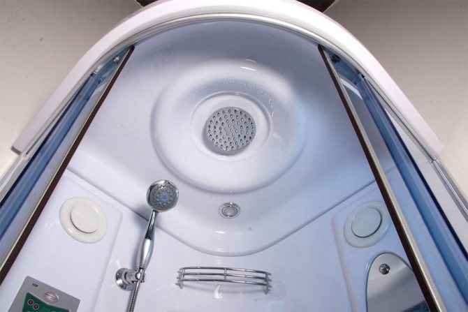 Comment bien entretenir une cabine de douche - avec quels moyens et comment la laver?