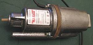 Vue d'ensemble de la pompe de forage "Aquarius": appareil, caractéristiques, règles de connexion et de fonctionnement