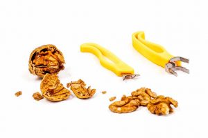 Comment peindre des rayures sur des meubles en bois ?