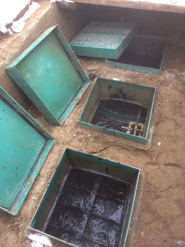 Vue d'ensemble de la fosse septique "Leader": dispositif, principe de fonctionnement, avantages et inconvénients