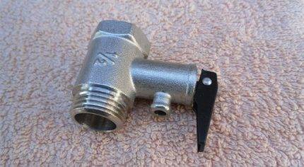 Installation et raccordement d'un chauffe-eau à faire soi-même