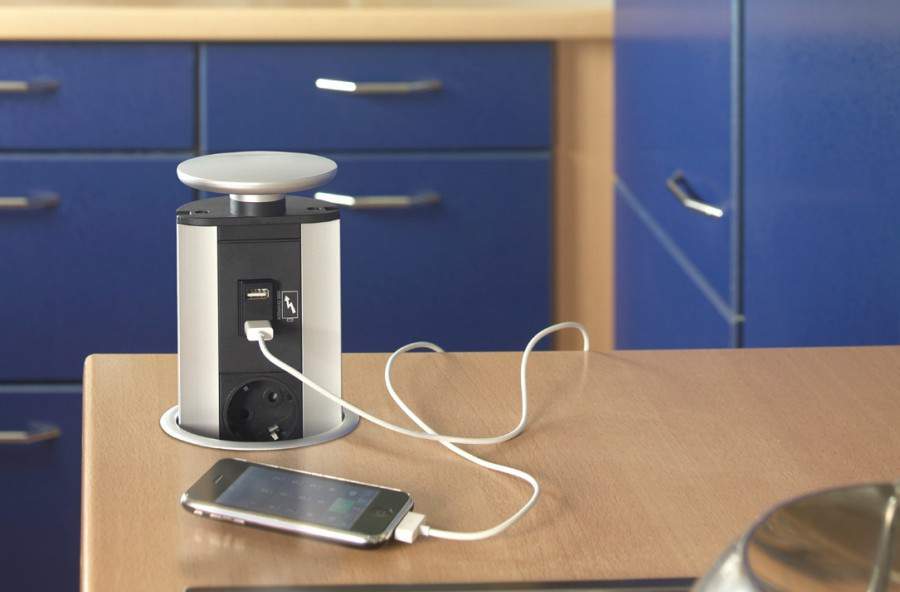 Prises cachées dans le plan de travail : options d'exécution et d'installation