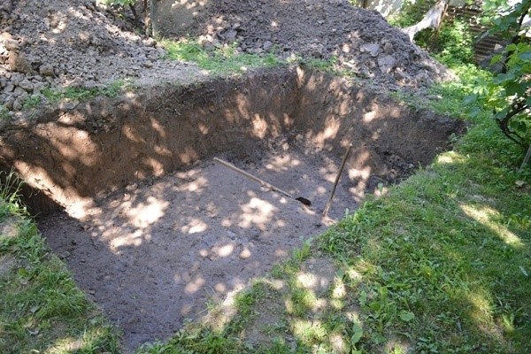 Comment une fosse de drainage en brique est construite: options et méthodes d'aménagement