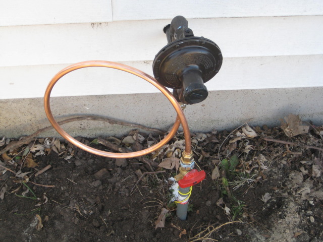 Chauffage au gaz avec une citerne à gaz - cela en vaut-il la peine ? Un aperçu de toutes les nuances, avantages et inconvénients d'une telle solution