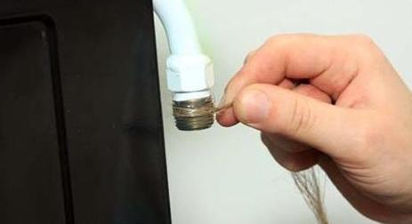 Installer une vanne sur un radiateur de chauffage