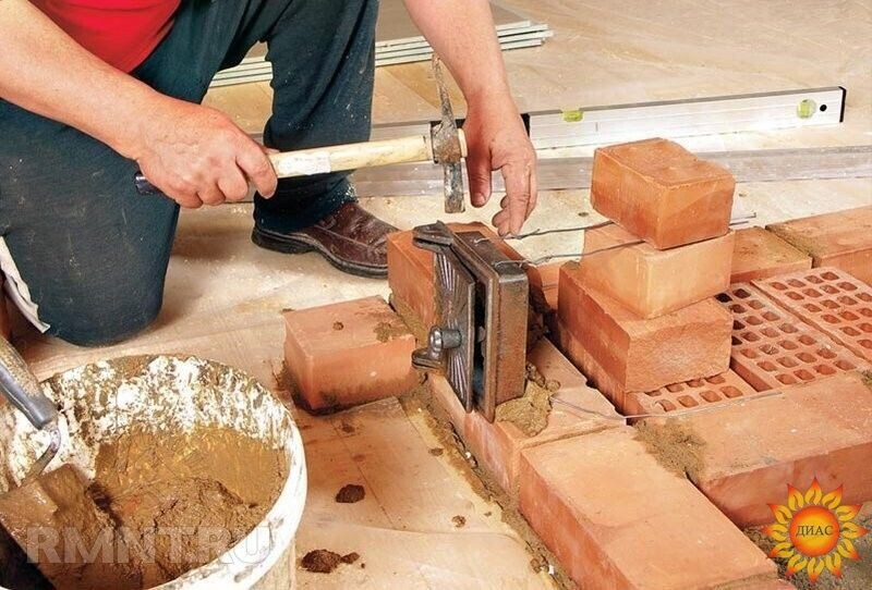 Comment faire un mortier d'argile pour la pose d'un poêle : tout savoir sur les mortiers + mode d'emploi