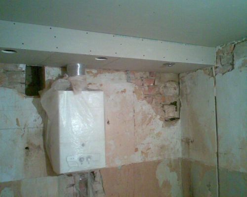 Est-il possible d'accrocher des armoires sur un conduit de ventilation: nuances juridiques et conséquences pour le contrevenant