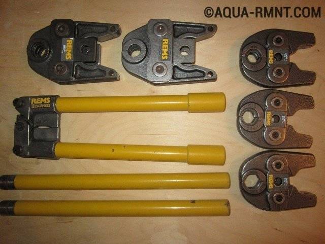 Pinces à sertir pour tuyaux métal-plastique: types, comment choisir, examen comparatif