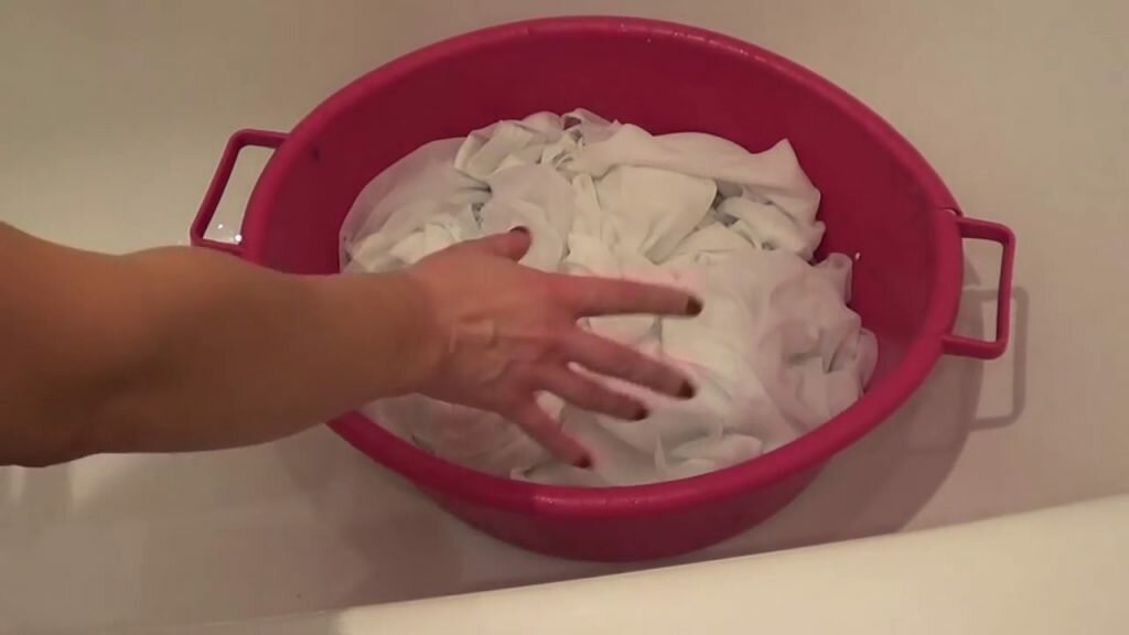 Comment blanchir les choses à la maison : 7 meilleures façons pour l'hôtesse. comment laver des vêtements blancs