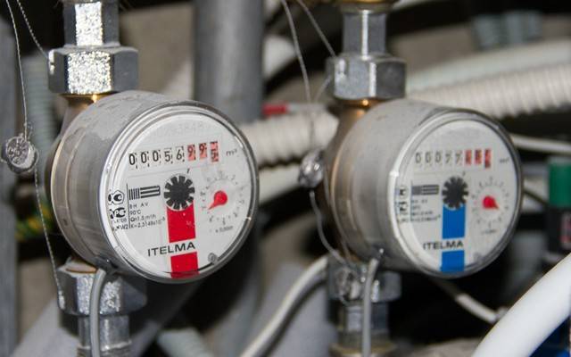 Pourquoi les compteurs d'eau avec un clapet anti-retour intégré sont pires que les modèles standard