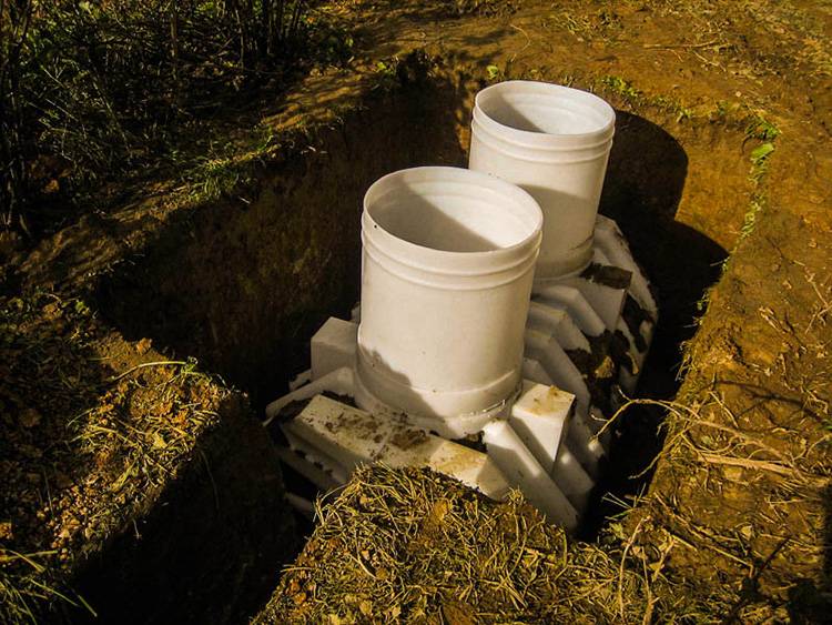 Ventilation des tuyaux d'égout en plastique dans une maison privée: possibilité de construction et meilleures options