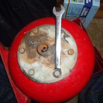 Le principe de fonctionnement de l'accumulateur et pourquoi il est nécessaire dans le système d'alimentation en eau