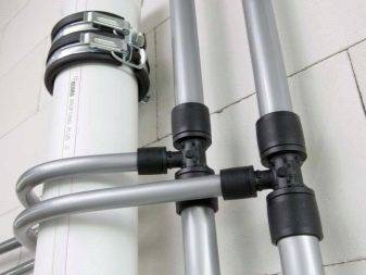 Tuyaux en fonte pour assainissement externe: types, caractéristiques d'application et d'installation