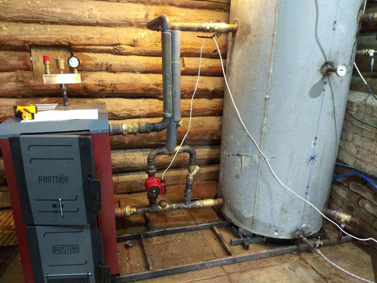 Accumulateur de chaleur à faire soi-même: matériaux et schéma de montage