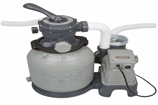 Comment choisir le bon filtre pour la piscine : bilan comparatif de 3 appareils de filtration