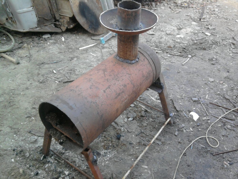 Comment fabriquer indépendamment un poêle à partir d'une bouteille de gaz qui fonctionne au bois?