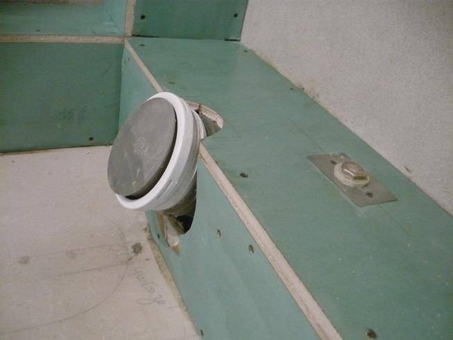 Installation de toilettes à faire soi-même