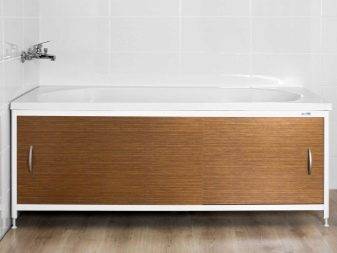 Choisir et installer un écran sous la baignoire de vos propres mains - comment tout faire de manière fonctionnelle et esthétique?