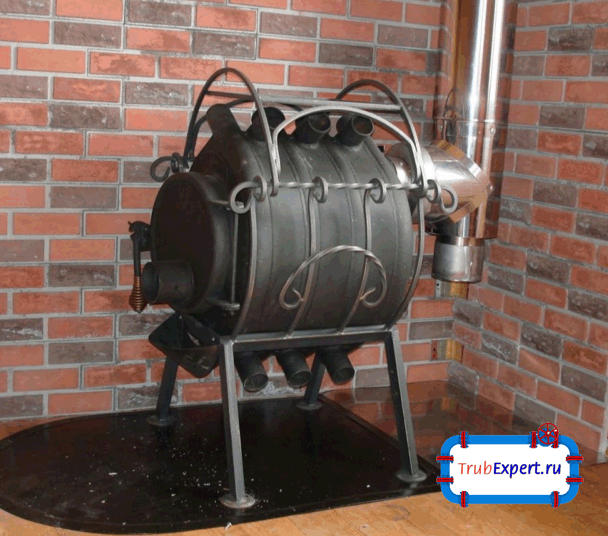 Nous fabriquons un appareil de chauffage fait maison pour le garage en fibre de verre et en fil de nichrome